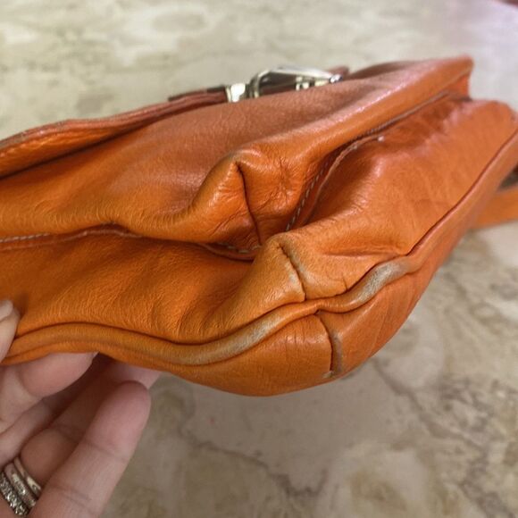 Roots Leather Side Saddle Cross Body Bag - Picture 13 of 13